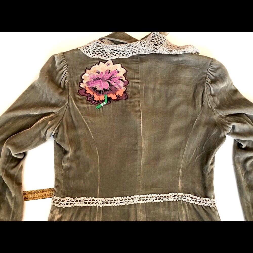 American retro Paris velvet casual funky unique details/ lace. And colourings - Picture 3 of 8